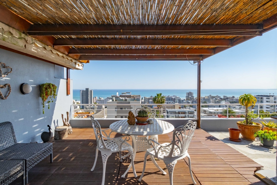 3 Bedroom Property for Sale in Sea Point Western Cape